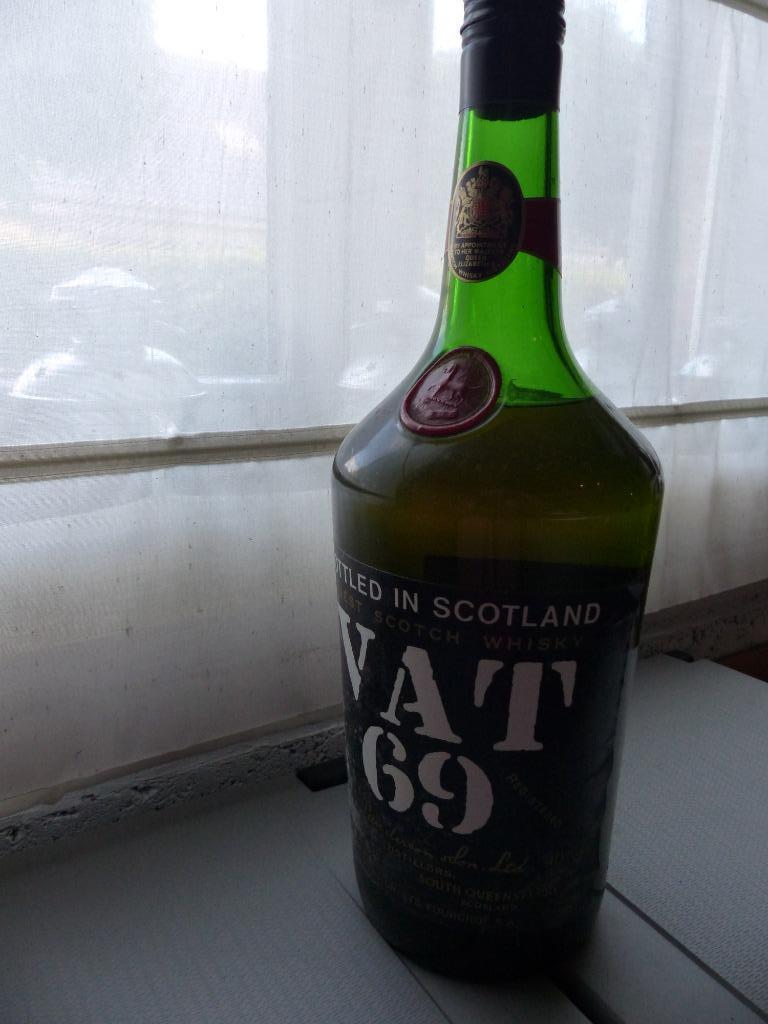 whisky VAT 69 vintage, Collections, Enlèvement