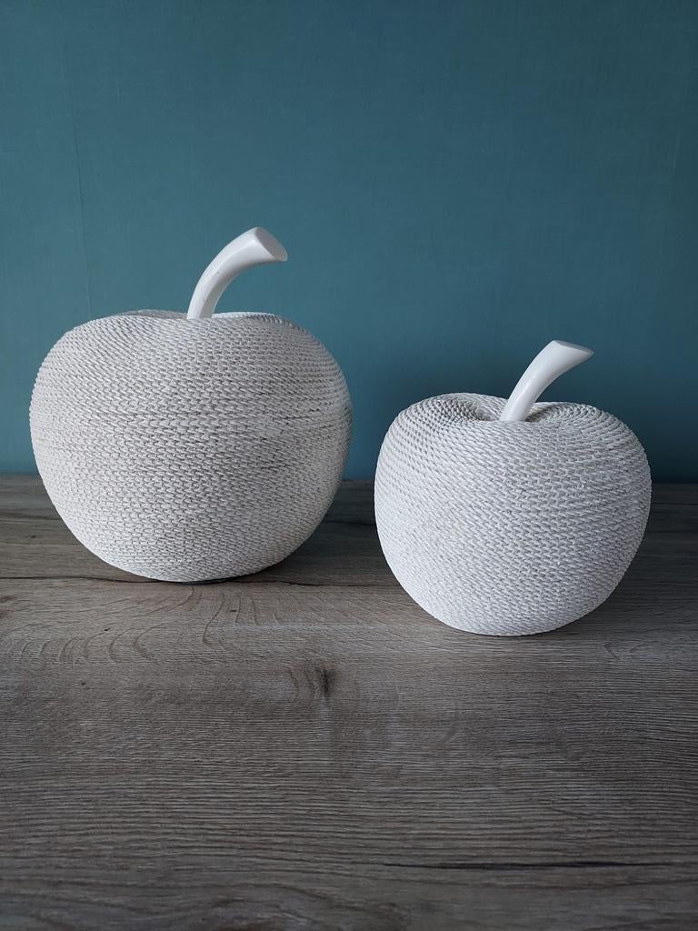 2 houten deco appels, Ophalen, Zo goed als nieuw