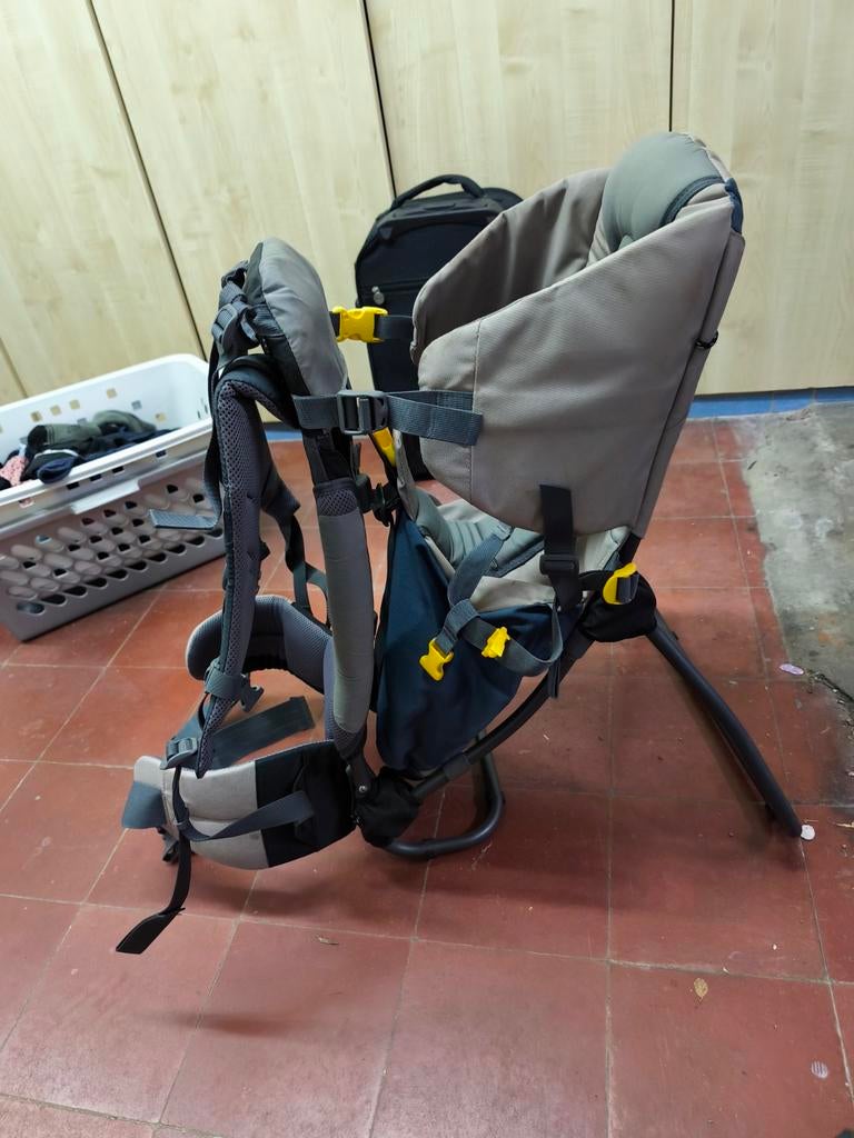 Porte bébé deuter, Enfants & Bébés, Porte-bébés & Écharpe porte bébé