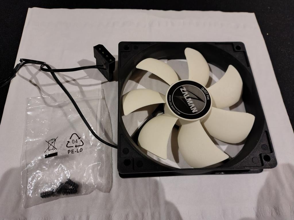 Ventilateur pour boitier ordinateur  Zalman  12cm  occasion., Informatique & Logiciels, Refroidisseurs d'ordinateur, Enlèvement ou Envoi