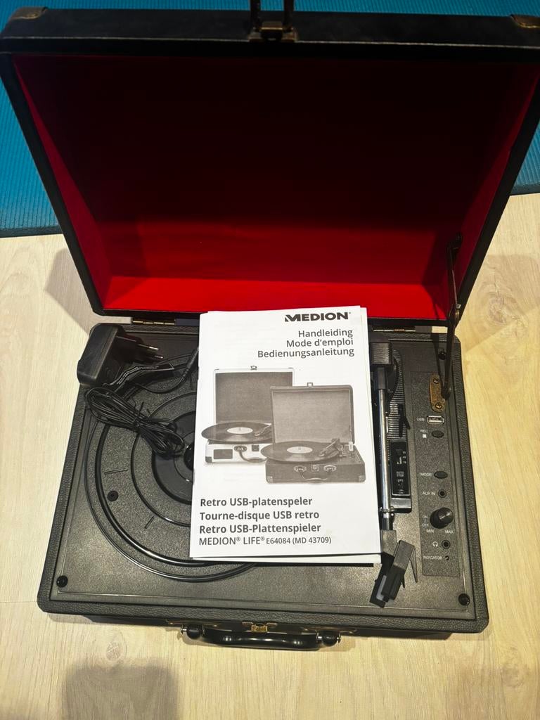 Medion retro platenspeler met usb, Neuf, Autres marques, Tourne-disque, Enlèvement