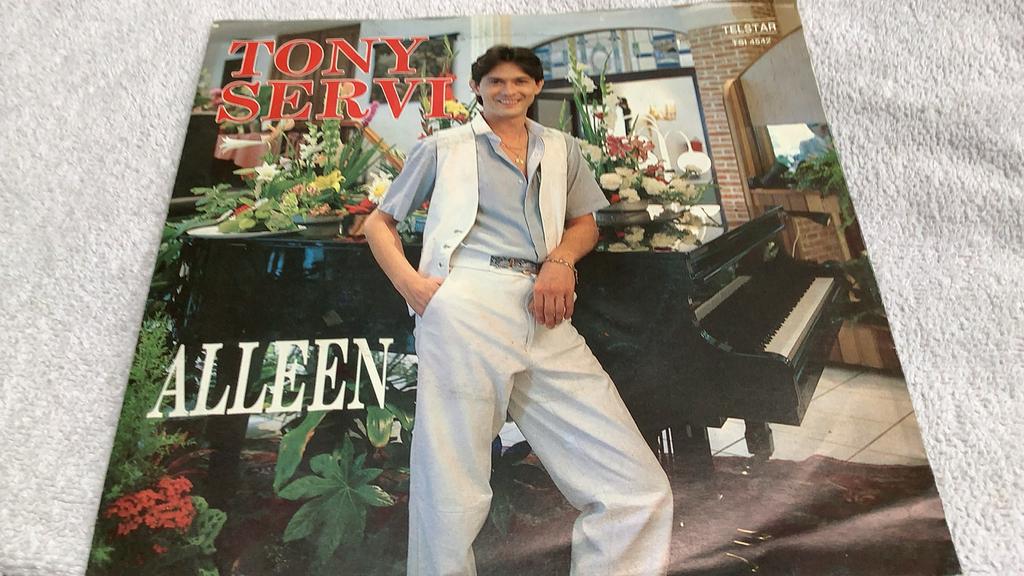 Tony Servi. Ik wil je nooit meer kwijt. Alleen., Cd's en Dvd's, Ophalen of Verzenden, Zo goed als nieuw, Single