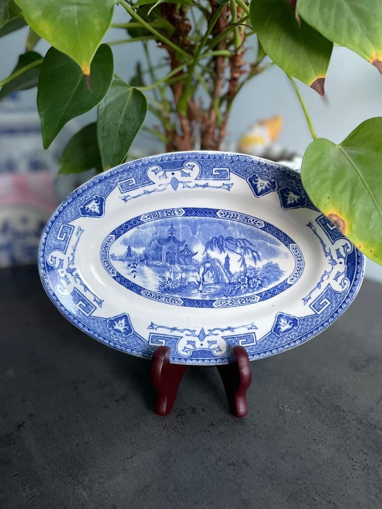 Assiette de service ancienne « Yeddo » de Boch Frères, Enlèvement