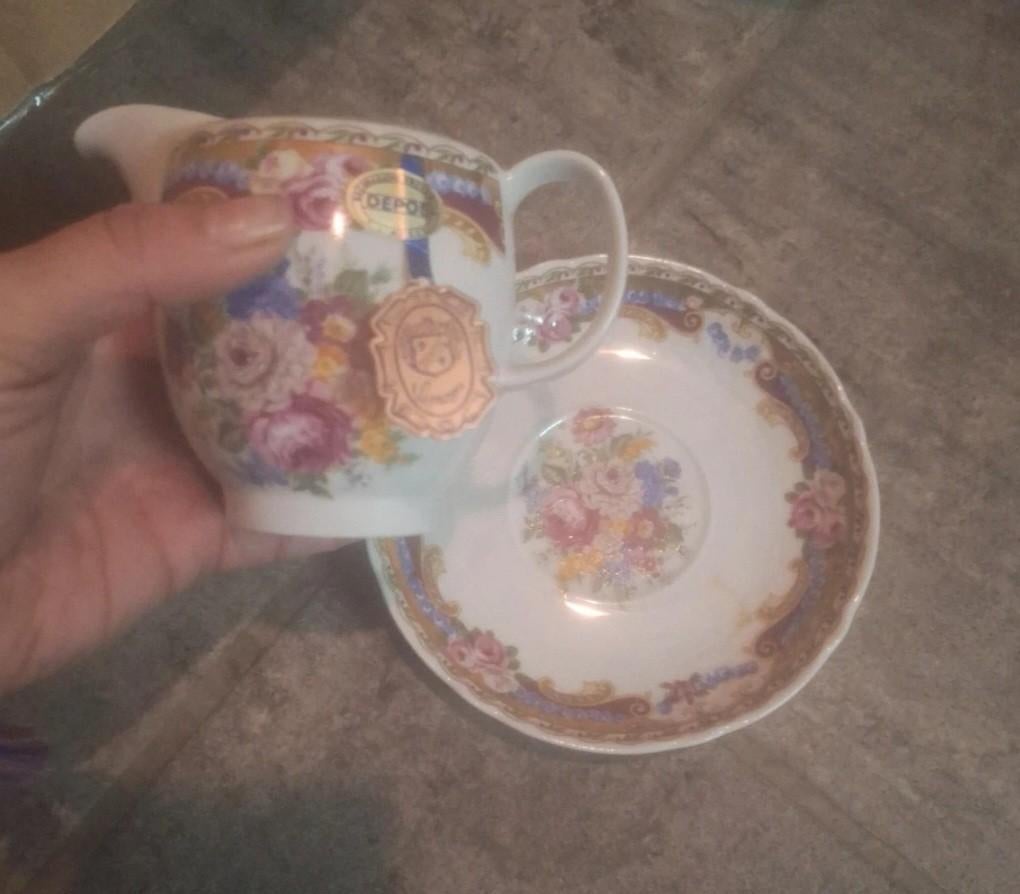 Porseleinen creamer met schotel uit Limoges, Verzamelen, Ophalen of Verzenden
