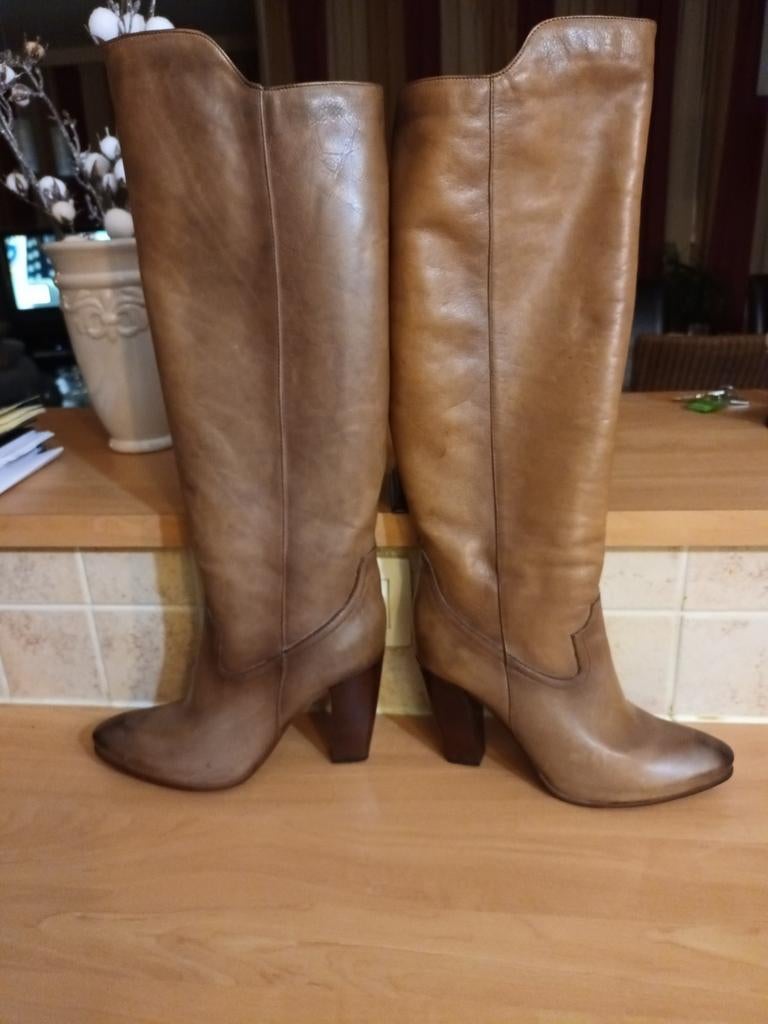 Paire de cuissardes hautes en parfait état, Vêtements | Femmes, Chaussures, Enlèvement ou Envoi, Comme neuf, Brun