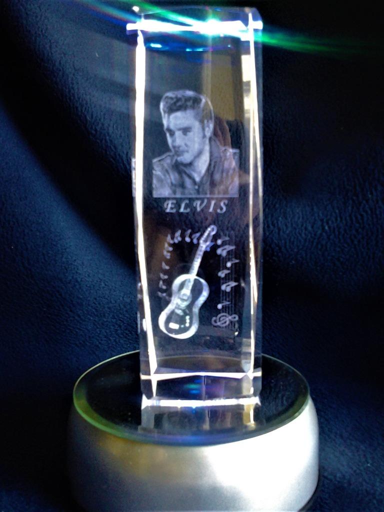 Kristal hologram Elvis Presley + sokkel met spiegel en LED, Ophalen, Nieuw, Kristal, Overige typen