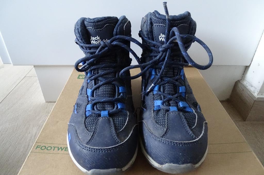 Donkerblauwe botinnen Jack Wolfskin maat 35, Enfants & Bébés, Vêtements enfant | Chaussures & Chaussettes, Utilisé, Chaussures