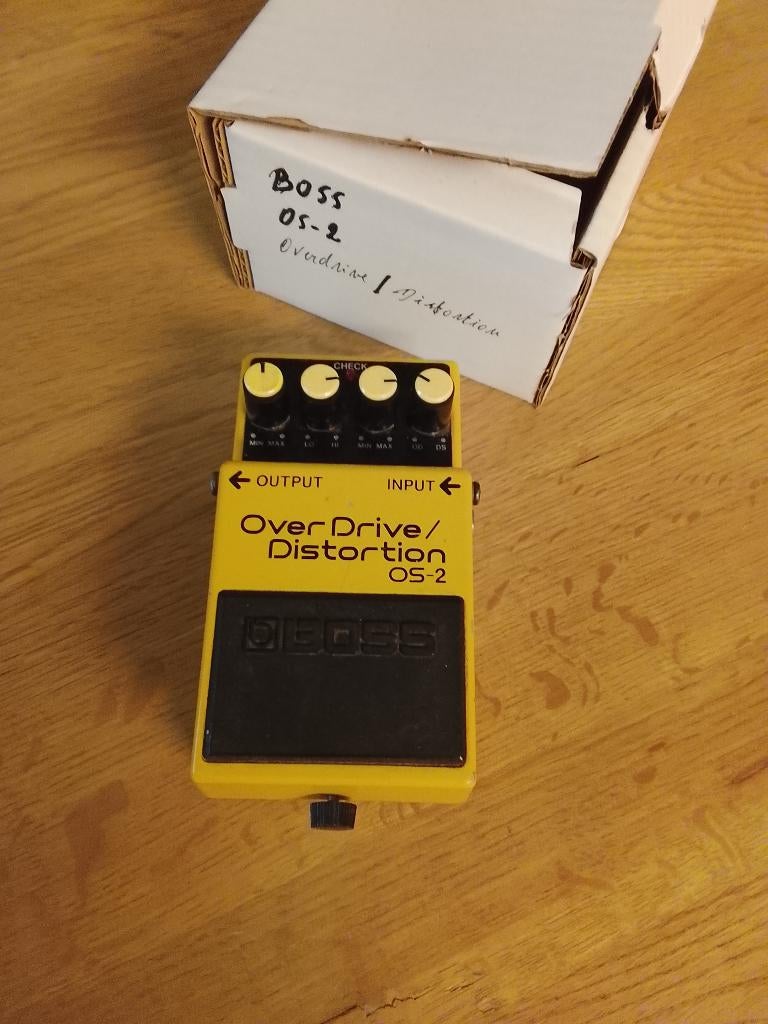 Boss OS-2 Overdrive/Distortion, Enlèvement ou Envoi, Distortion, Overdrive ou Fuzz