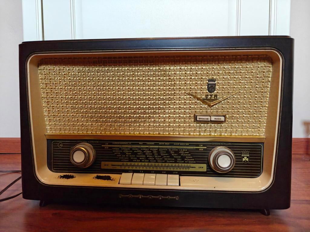 Vintage Grundig 1070 radio, Antiek en Kunst, Antiek | Tv's en Audio, Ophalen