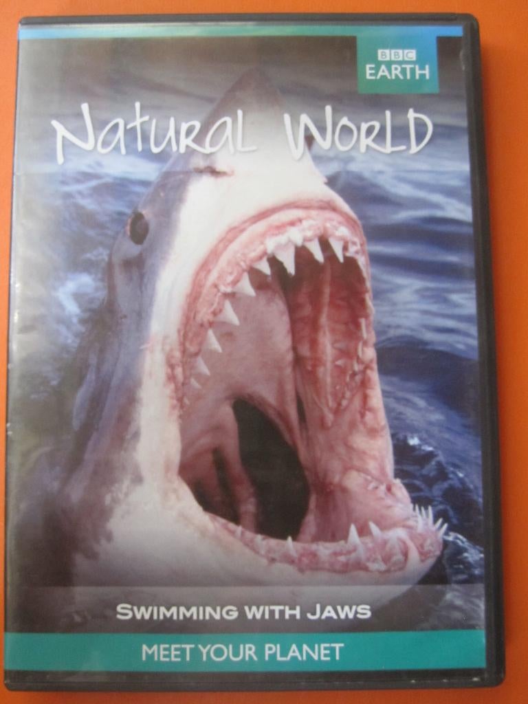 Natural World - Swimming with Jaws, Alle leeftijden, Ophalen of Verzenden, Zo goed als nieuw, Natuur