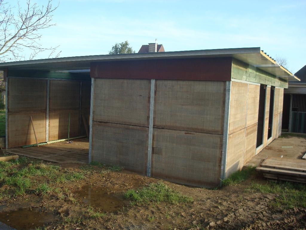 PAARDESTALLEN SCHUILSTAL, Dieren en Toebehoren, Stalling en Weidegang, Stalling