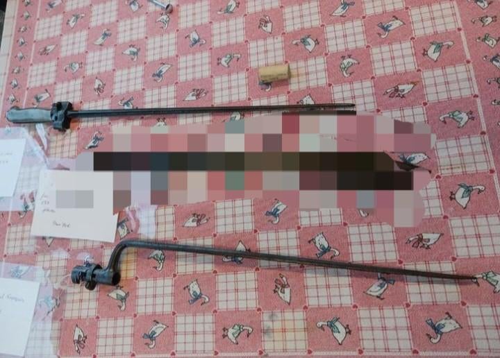 Divers baïonnettes, Collections, Enlèvement