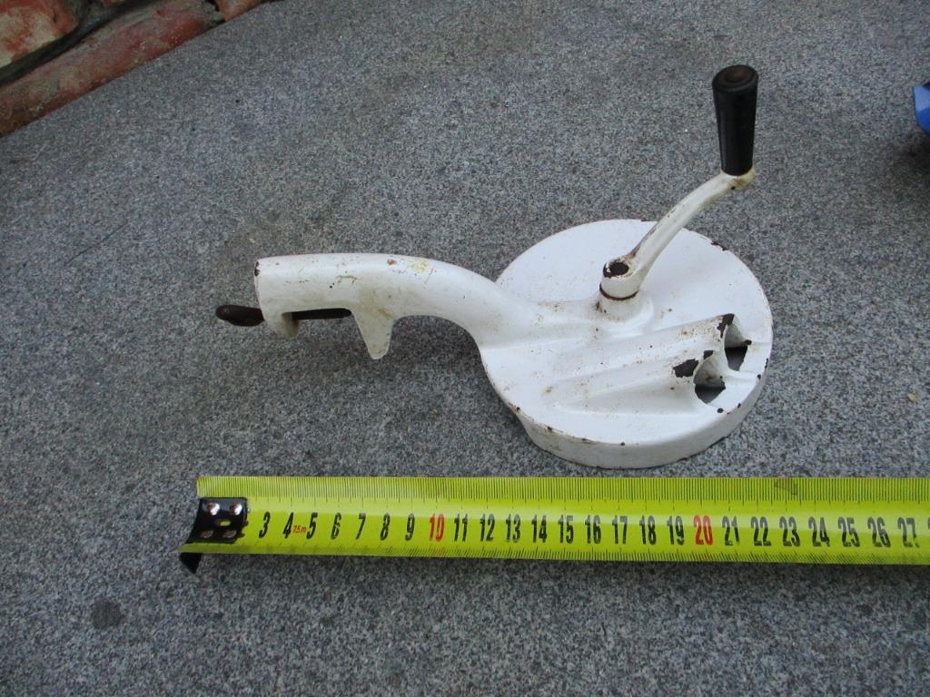 zeer oude antieke bonensnijder, Antiek en Kunst, Antiek | Keukengerei, Ophalen of Verzenden