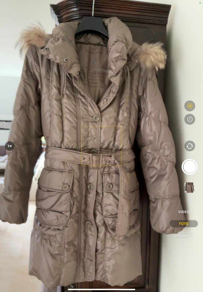 Donsjas Millestone maat 38, Ophalen, Zo goed als nieuw, Maat 38/40 (M)