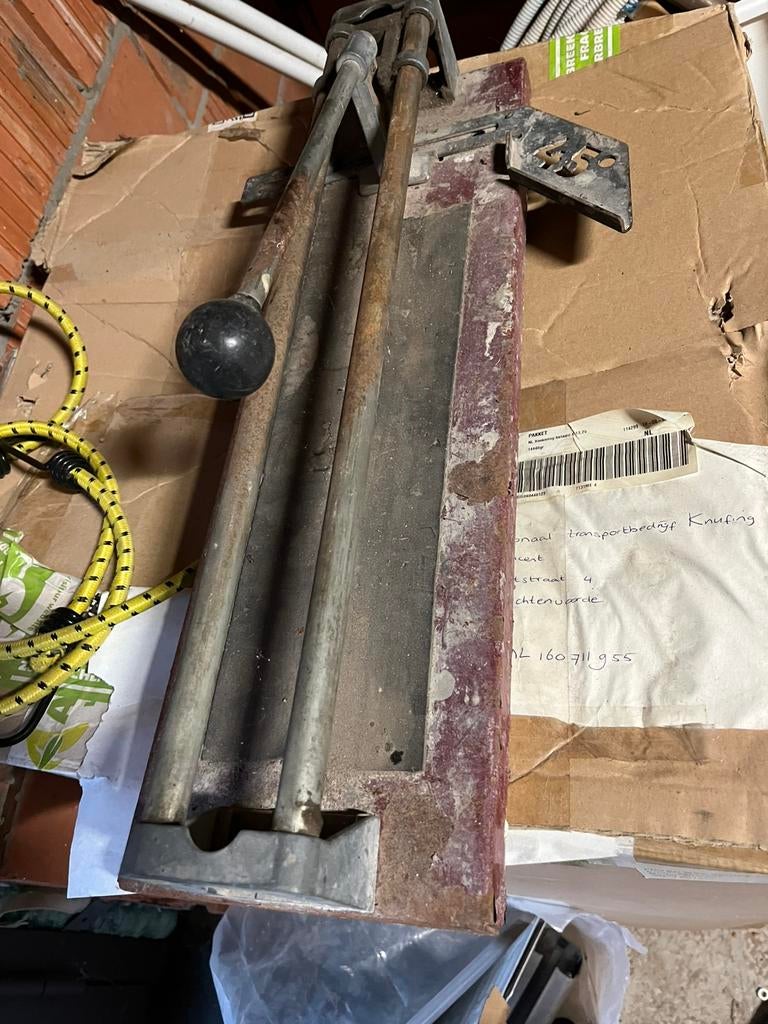 Coupe-carreaux, Bricolage & Construction, Dalles & Carrelages, 20 à 40 cm, Enlèvement ou Envoi, Carrelage de sol, Utilisé