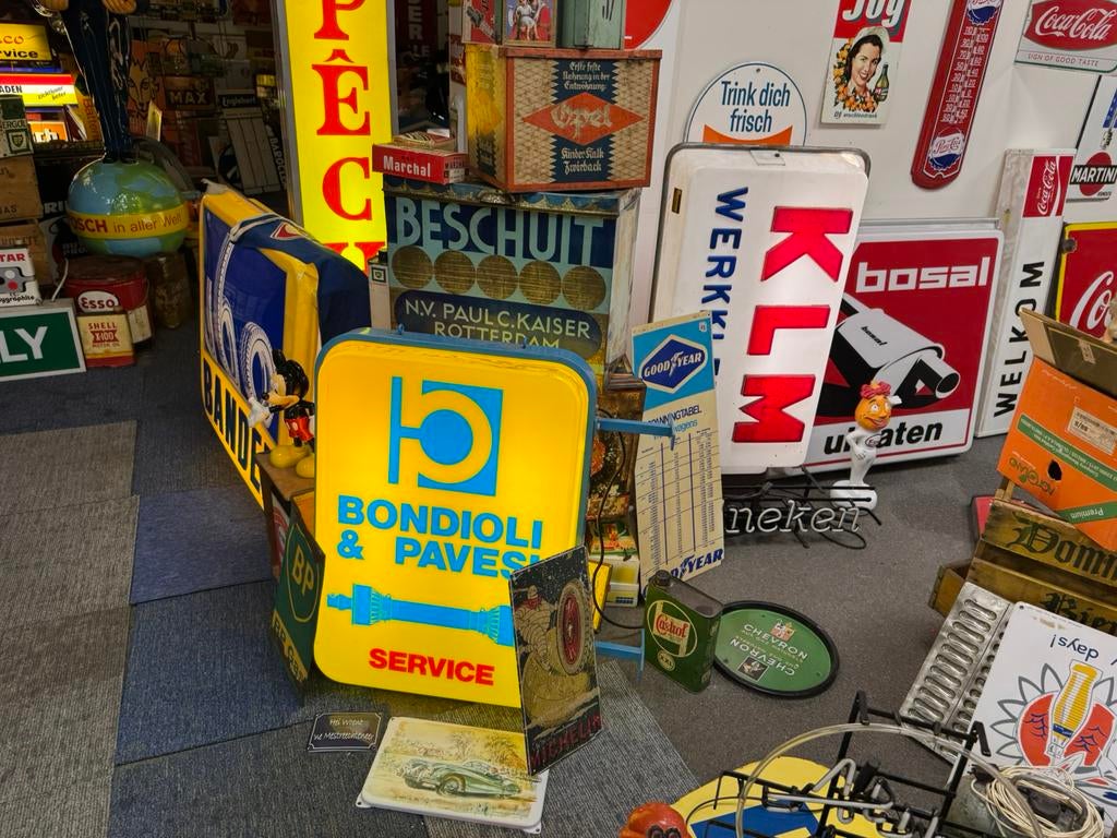 Grand stock d'anciennes caissons lumineux publicitaires, Collections, Enlèvement, Utilisé, Table lumineuse ou lampe (néon)