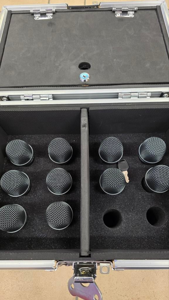 LOT DE 10 E945 EN FLIGHT CASE EN PARFAIT ÉTAT, Musique & Instruments, Microphones, Enlèvement, Comme neuf, Micro chant