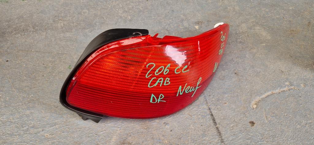 Feux arriere droit NEUF PEUGEOT 206 CC CABRIOLET feu optique, Autos : Pièces & Accessoires, Enlèvement ou Envoi, Peugeot