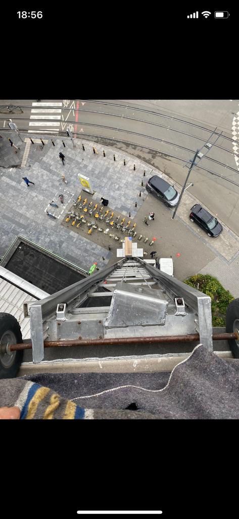 Lift - déménagement - camion - ladderlift - Transport