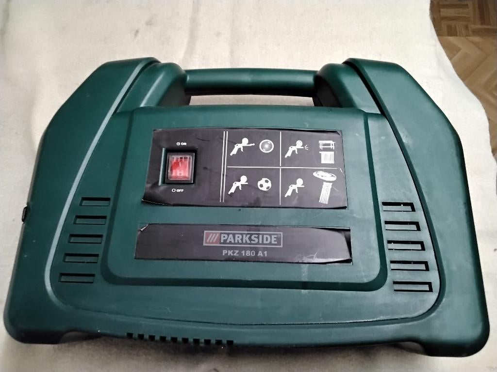 Draagbare banden compressor  (izgst), Enlèvement ou Envoi, Pneu(s)