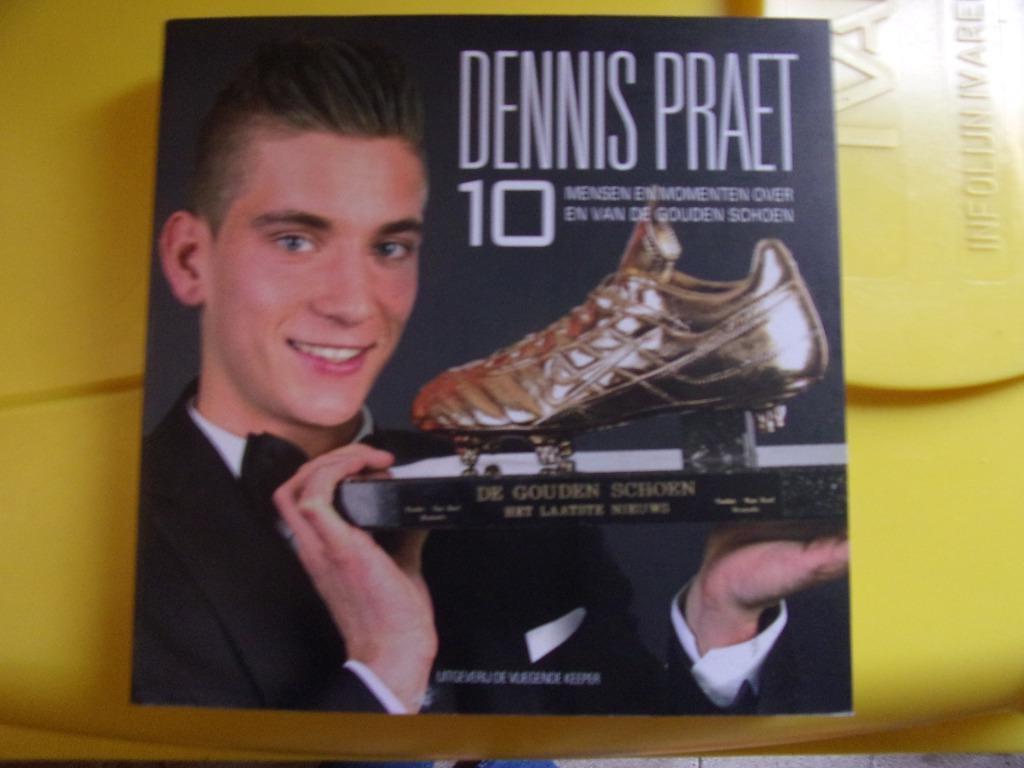 VOETBAL / DENNIS PRAET, Ophalen of Verzenden, Zo goed als nieuw, Balsport