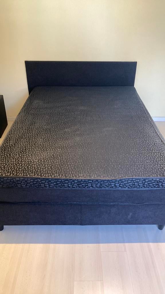 Enkel nog de matras  140 cm , 25 cm dik, Ophalen, 140 cm