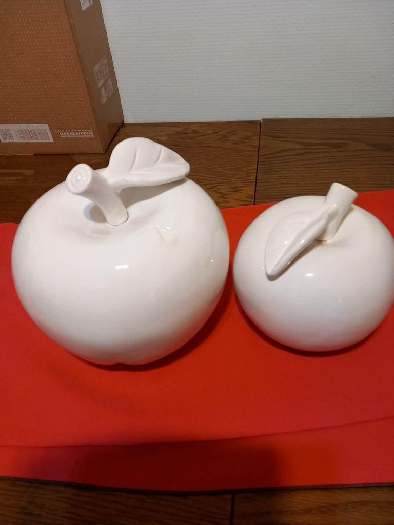 Pommes décoratives, Enlèvement