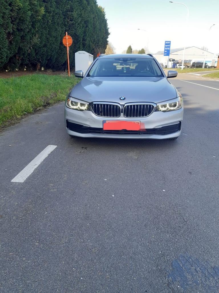 BMW 520D G31 Touring bouwjaar 2019 Automaat versnellingsbak, Auto's, BMW, Bedrijf, 5 Reeks, Diesel, Break, Automaat, Ophalen