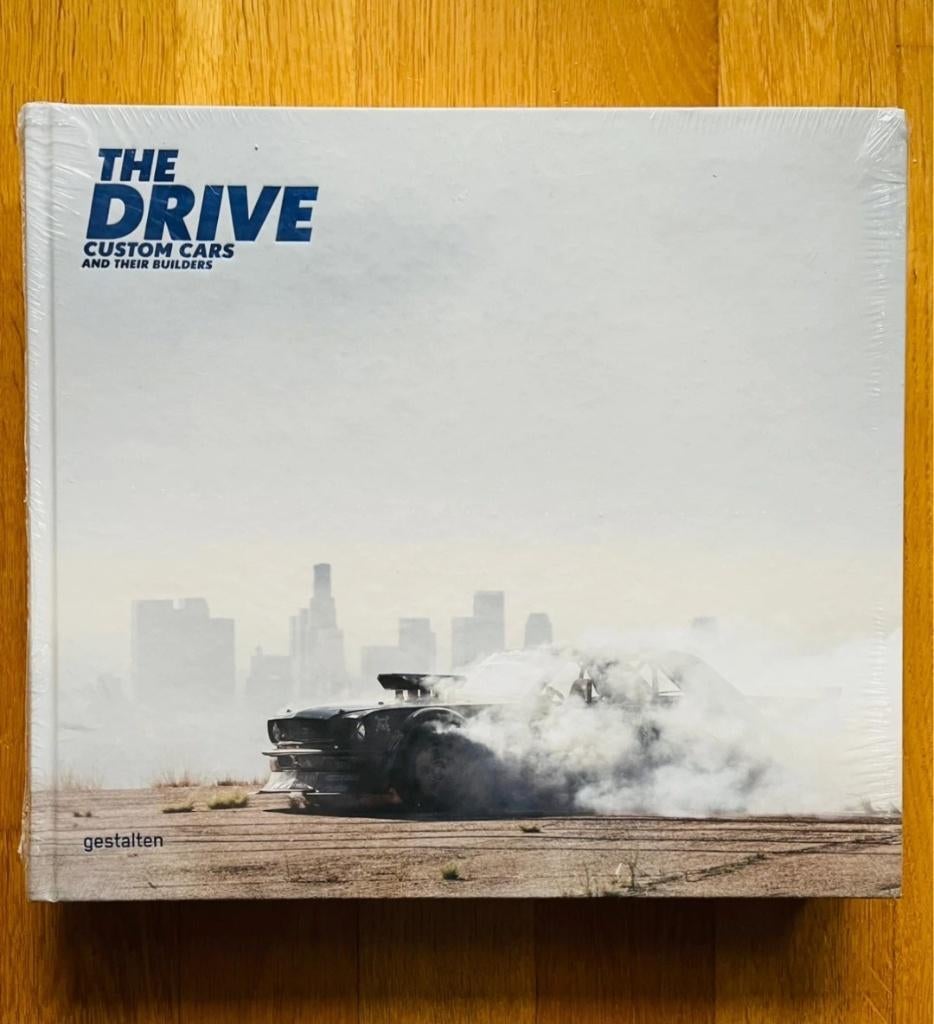 The Drive - Custom cars and their builders Boek Gestalten, Verzamelen, Ophalen of Verzenden, Nieuw, Auto's