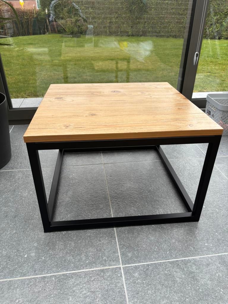 Table basse de salon, Enlèvement