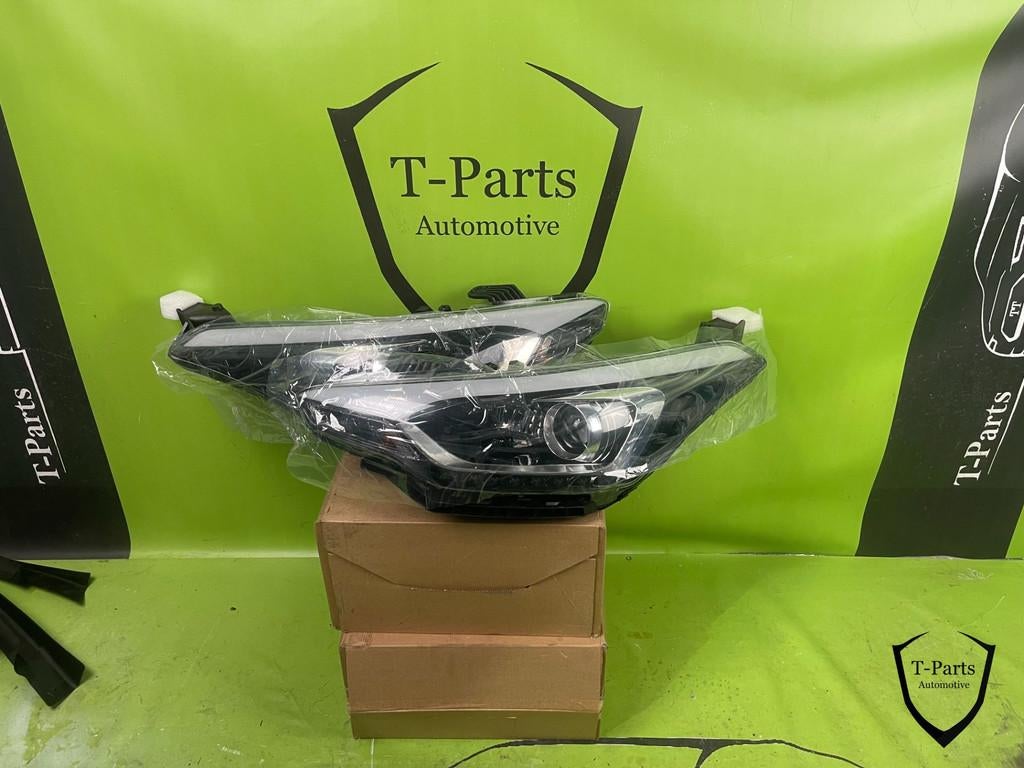 hyundai i20 koplamp links rechts lamp 92102-C8200 92101-C820, Auto-onderdelen, Heolleung-ro 12
06797  Seoul, Nieuw, Info@hyundai.com