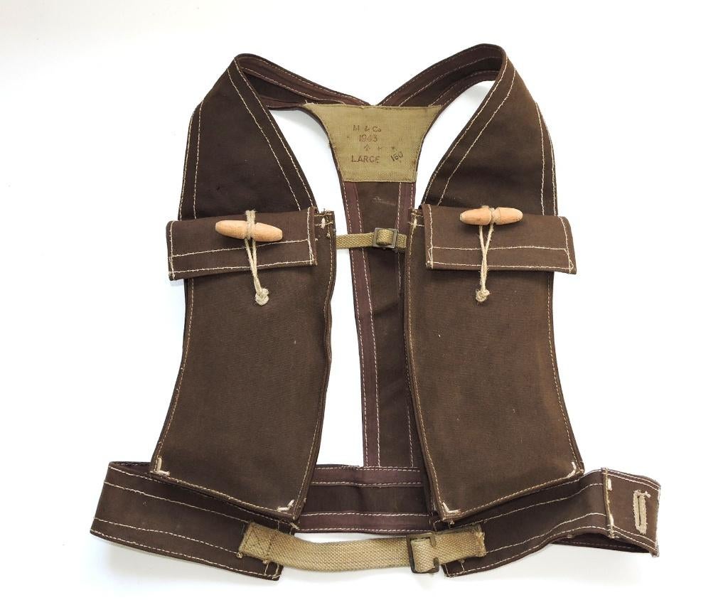 daté 1943 Débarquement NORMANDIE GILET ASSAUT ANGLAIS, Envoi, Autres