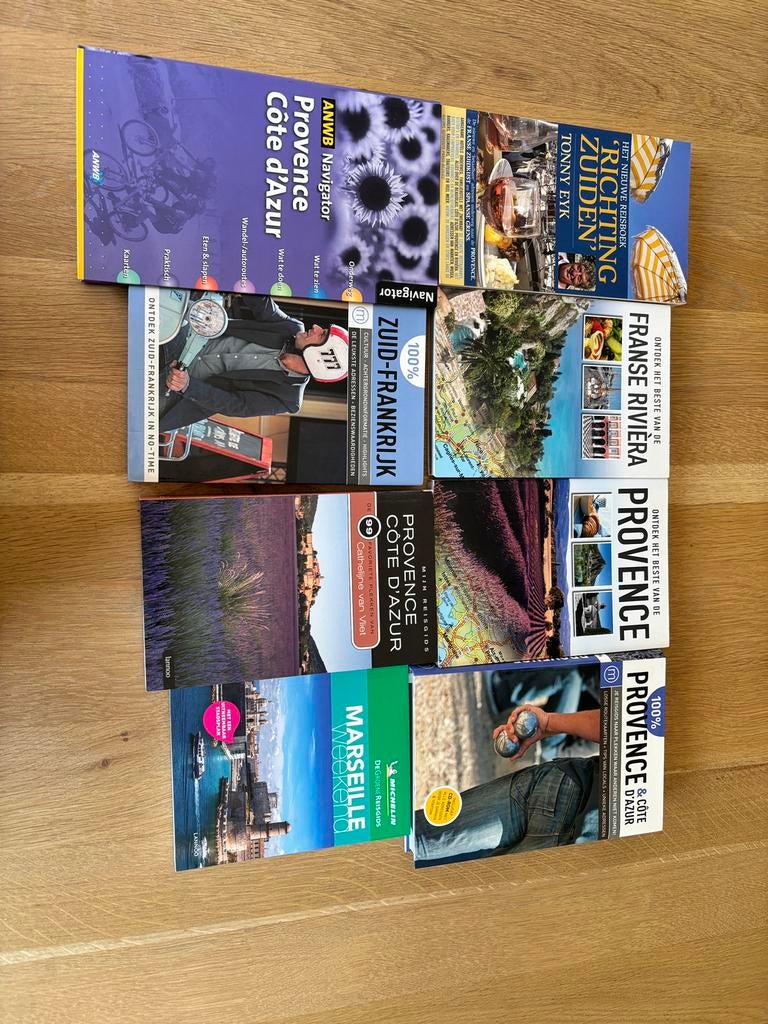 Reisgidsen Zuid Frankrijk en Provence, Europa, Ophalen of Verzenden, Zo goed als nieuw, Reisgids of -boek