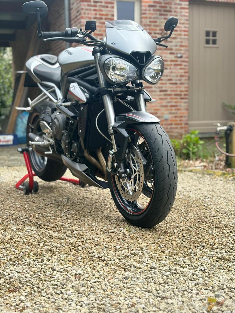 Street triple 765