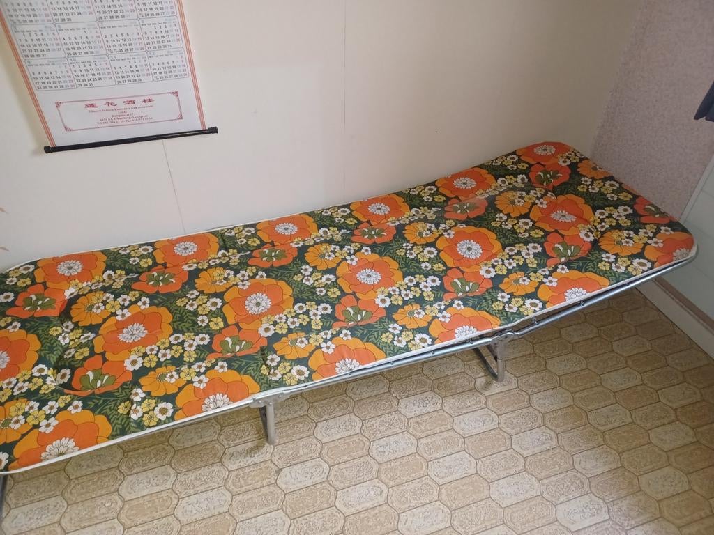 Lit vintage, Jardin & Terrasse, Chaises longues, Enlèvement, Comme neuf, Métal, Réglable