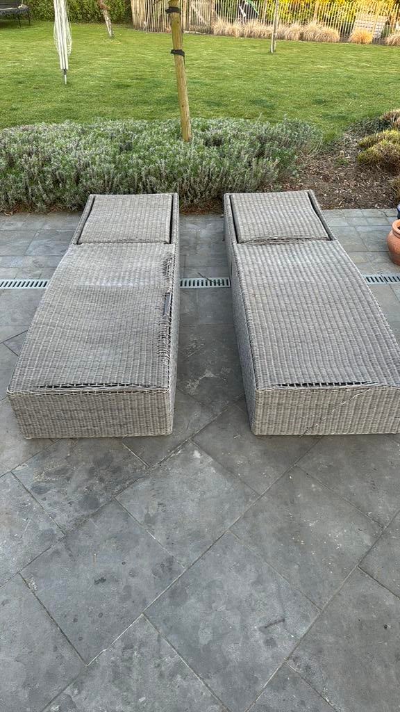 2 wicker ligbedden inclusief kussen, Tuin en Terras, Ophalen, Gebruikt, Wicker, Verstelbaar