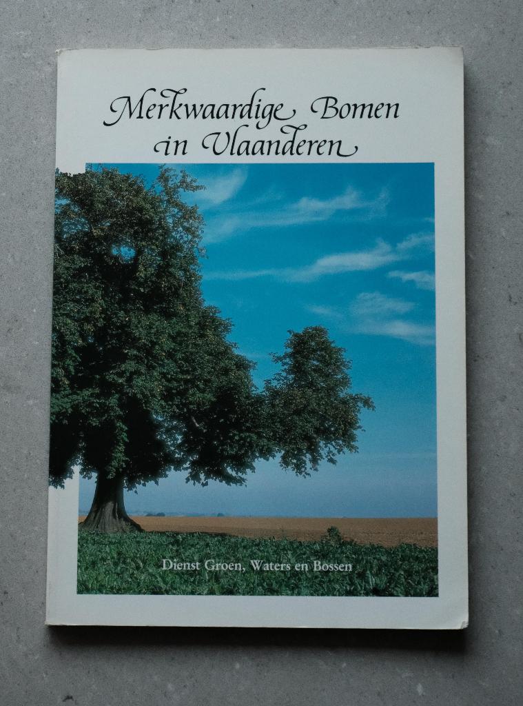 Merkwaardige bomen in Vlaanderen, Boeken, Natuur, Bloemen, Planten en Bomen, Vlaams ministerie; dienst groen, waters en bossen