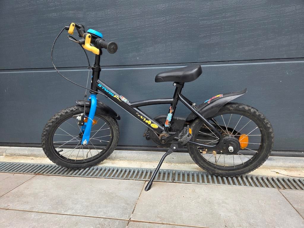 Vélo 16 pouces btwin jack pirabike 4-6 ans bon état