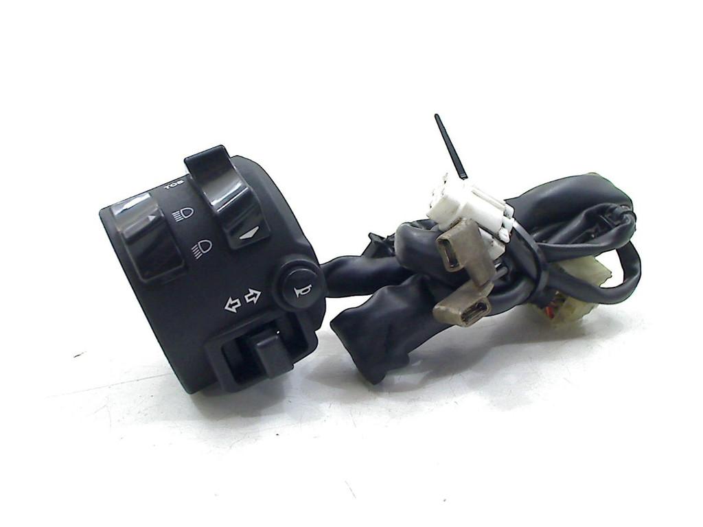 COMMUTATEUR GAUCHE Yamaha XSR 900 2016-2019 (RN431 B90), Motos, Dhr. S. di Majo, Utilisé, Info@cama-motorparts.nl, P.J. Troelstraweg 8 8
3144 CX  MAASSLUIS, NL