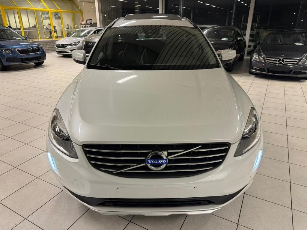 Volvo XC60 D4 2.0D 133kW Euro 6b Bouwjaar 2015, 105.000 km, Auto's, Volvo, Automaat, Euro 6, Leder, 5 deurs