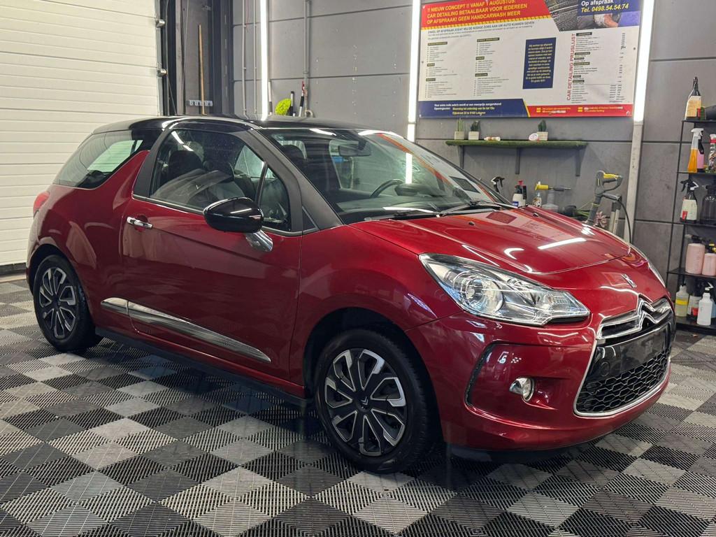 Citroën DS3 DS3 1.4 VTi Chic, Auto's, Citroën, Euro 5, Gebruikt, Zwart, 95 pk