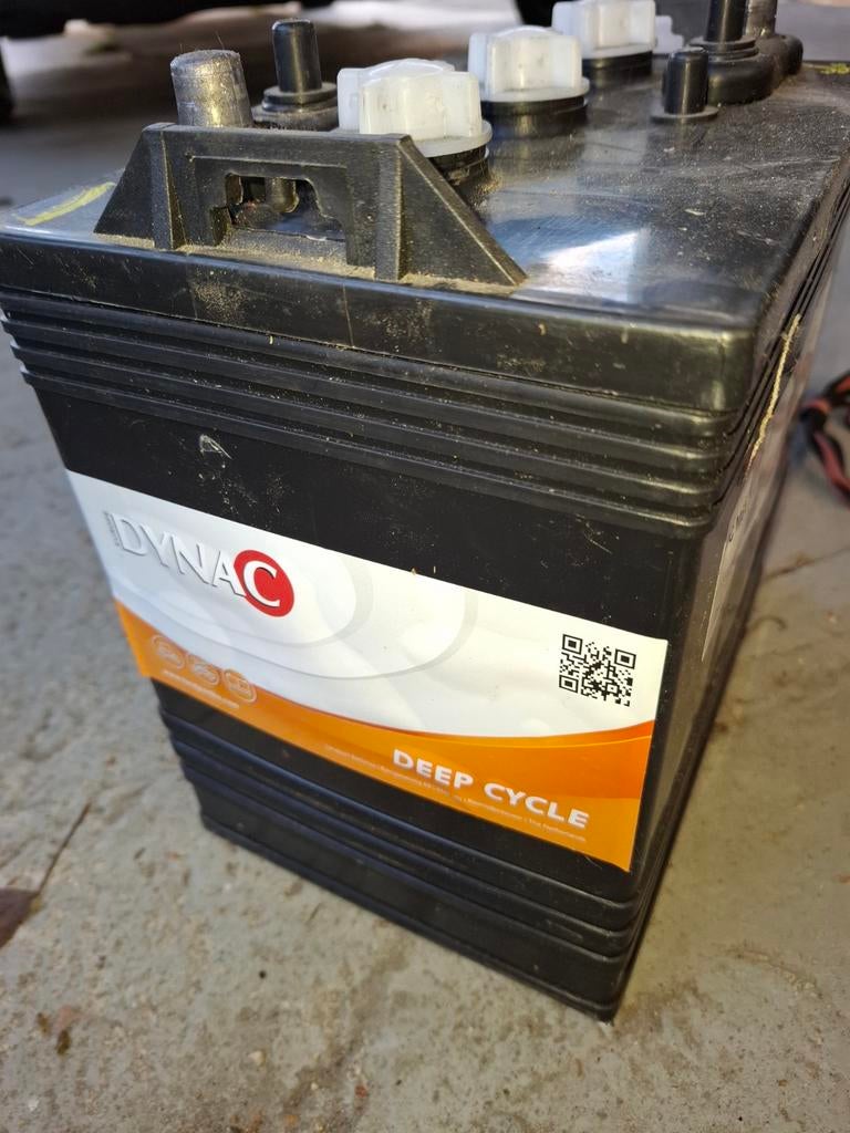 Tractie deep cycle batterij 6 volt 200Ah, Doe-het-zelf en Bouw, Zonnepanelen en Toebehoren, Ophalen