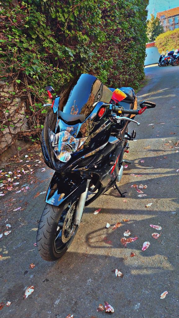 Suzuki gsxf 650 gsx650f k8