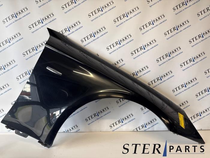 Aile avant droite d'un Mercedes CLS-Klasse (197), 3 mois de garantie, Utilisé, -, -