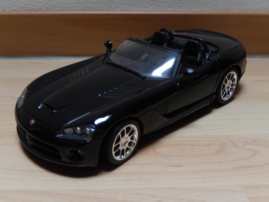 Dodge Viper SRT-10 2003 1/18 Maisto, Hobby & Loisirs créatifs, Voitures miniatures | 1:18, Comme neuf, Voiture, Maisto, Enlèvement ou Envoi