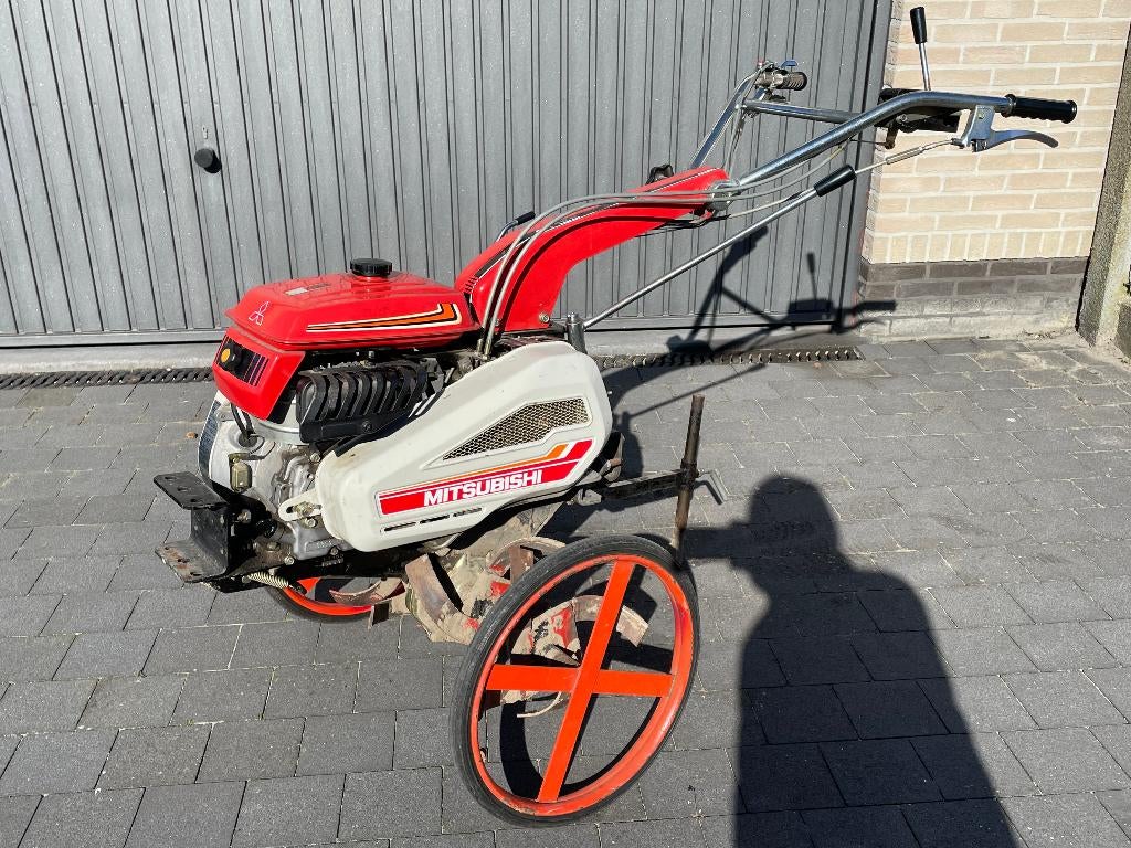 Frees Mitsubishi CT155 + ploeg, Ophalen, Gebruikt, Benzine, Tuinfrees