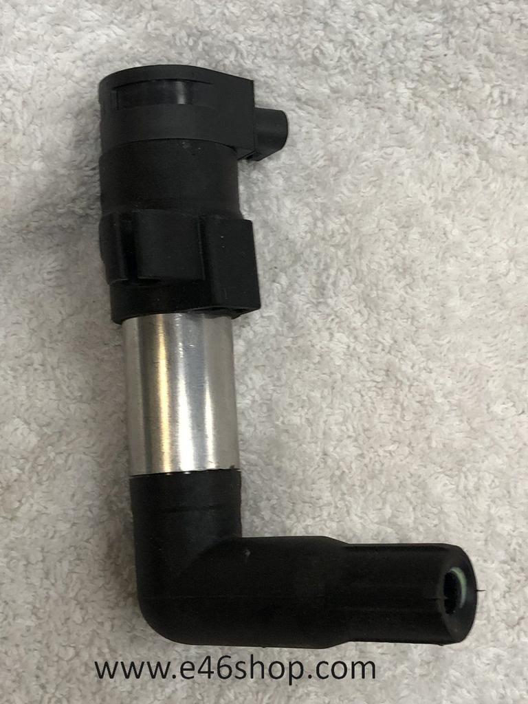 BOBINE BMW NINE T RECHTS OP CILINDER OE 12138565080, Motoren, Gebruikt, -, -, Ophalen of Verzenden