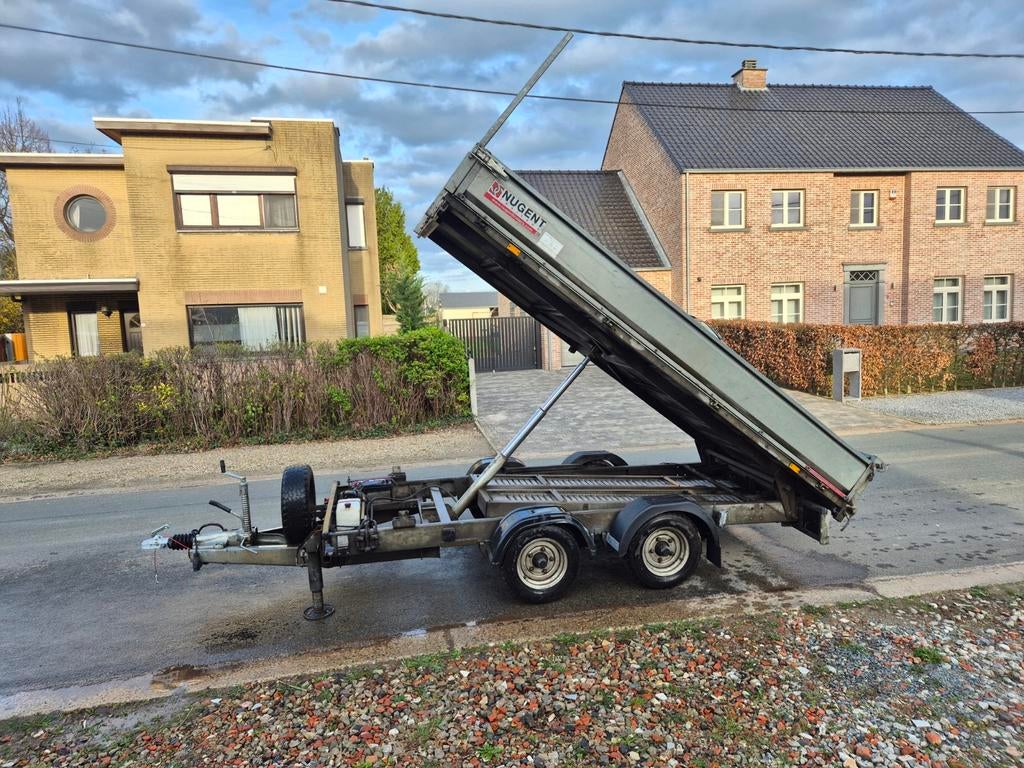 Benne basculante électrique Nugent 3500 kg, Enlèvement