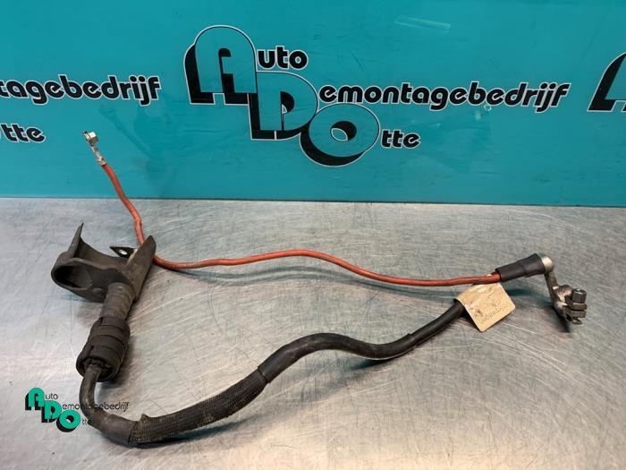 Borne de batterie d'un Volkswagen Golf (Golf 09-), Autos : Pièces & Accessoires, Volkswagen, -, 3 mois de garantie, Utilisé
