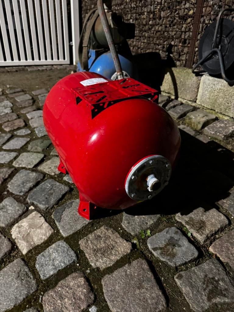 Grondwater tank, Tuin en Terras, Waterpompen, Ophalen, Zo goed als nieuw